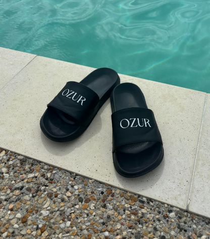 Claquettes noires